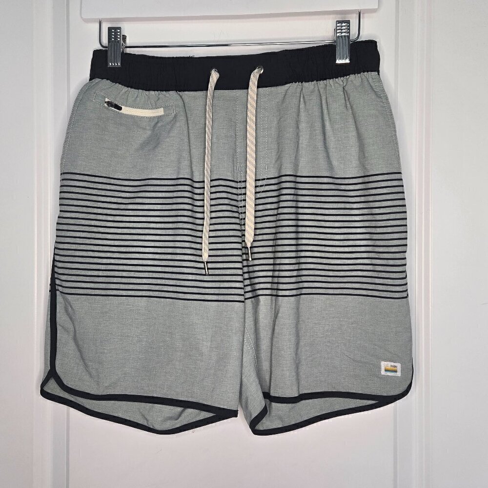Vuori Men's Banks Shorts 7.5" -  S Greyish Blue Striped